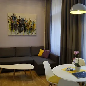 Center Apartment